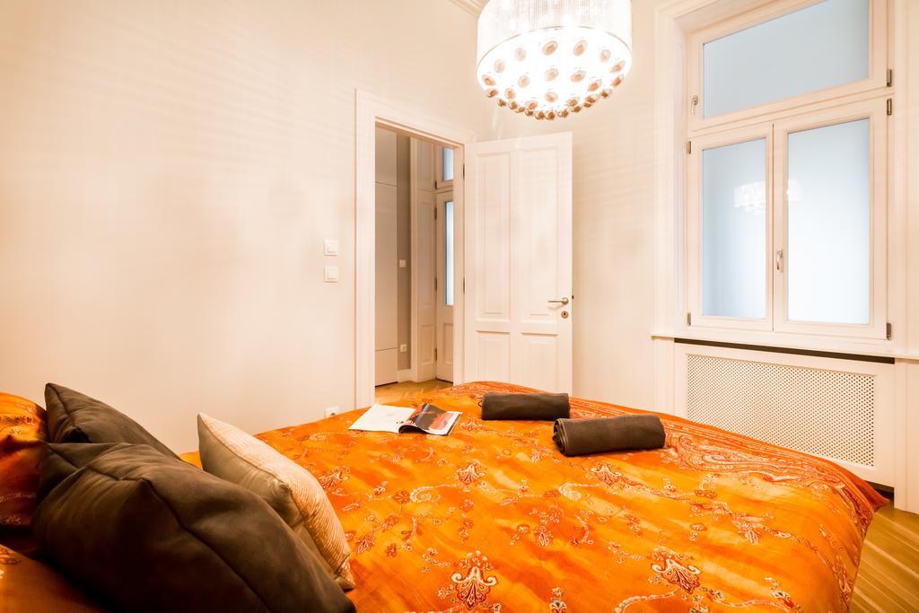 Апартаменты Bpr Opera Lux Treasure Будапешт Экстерьер фото